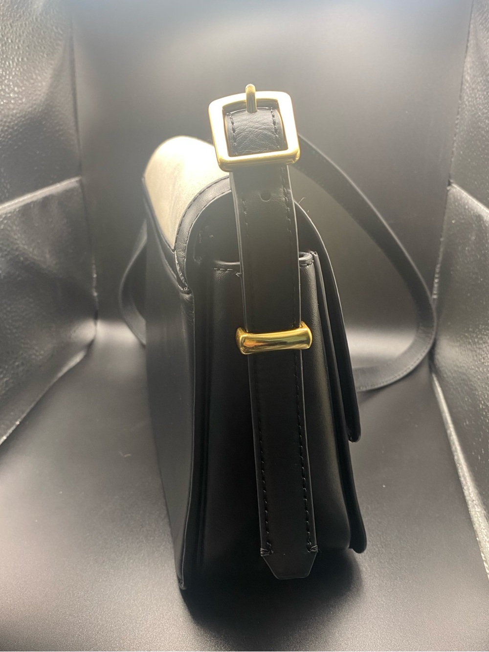 3.1 Phillip Lim Cream and Black Leather-Trim Shoulder Bag with Gold Closure - Picture 10 of 12